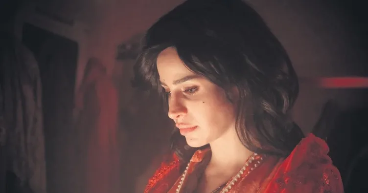 Dilber Ay zincirlerinden sesiyle kurtuldu!