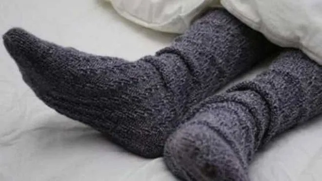 Islak çorap giymenin ilginç faydası