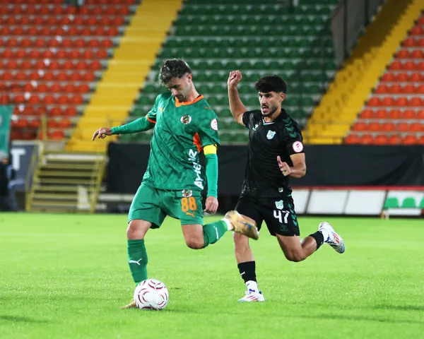 alanyaspor-turkiye-kupasinda-surprize-izin-vermedi-1793128862882.jpg
