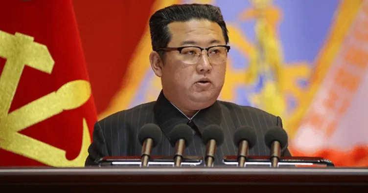 Kuzey Kore eski lideri Kim Jong İl ölüm yıl dönümünde anıldı