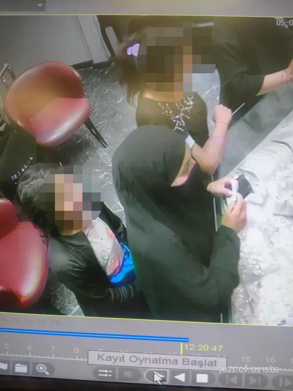 izmitte-pes-dedirten-hirsizlik-3u-cocuk-4-supheli-yakalandi-1694029261814.jpg