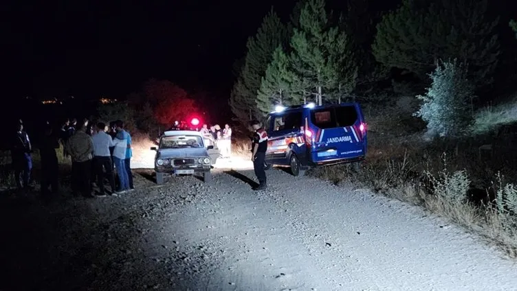 Bu fotoğraftakiler artık yok: Gelinini uyardı 4’ünü sıraya dizip tek tek öldürdü!