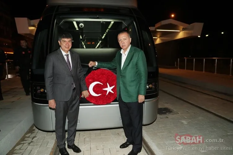 Başkan Erdoğan Antalya'da tramvay hattı açıp test sürüşü yaptı