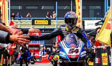 Milli motosikletçi Toprak Razgatlıoğlu, İtalya’da 3. oldu