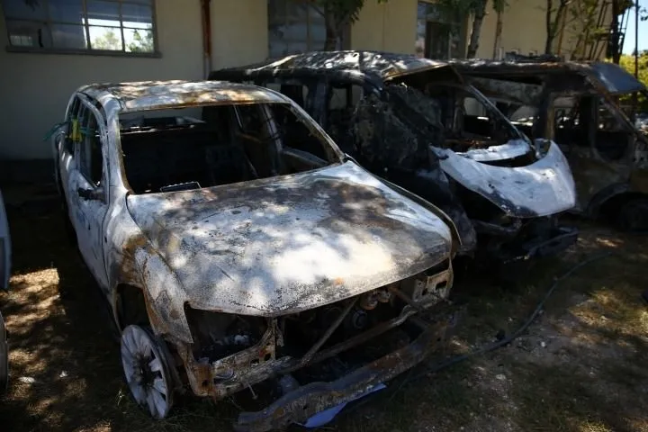 FETÖ'cü hainler 15 Temmuz gecesi polis araçlarını bu hale getirdi