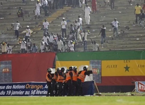 Fildişi Sahili-Senegal maçında ortalık karıştı