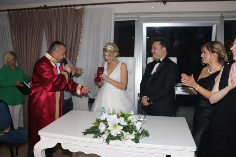 Amasya’ya Polonyalı gelin: Düğünde Türk gelenek ve görenekleri unutulmadı