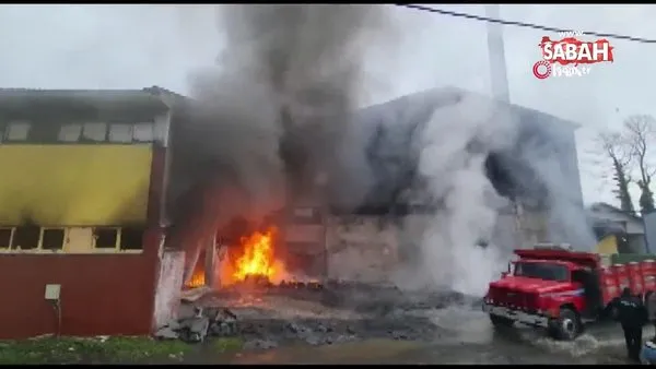 Artvin'de ÇAYKUR Fabrikası'nda yangın | Video
