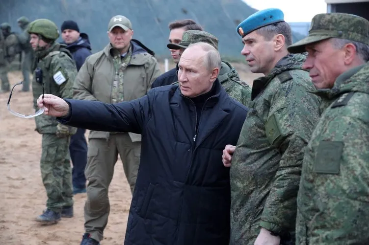 Rusya’da seferberlik hareketliliği: Putin bizzat denetledi