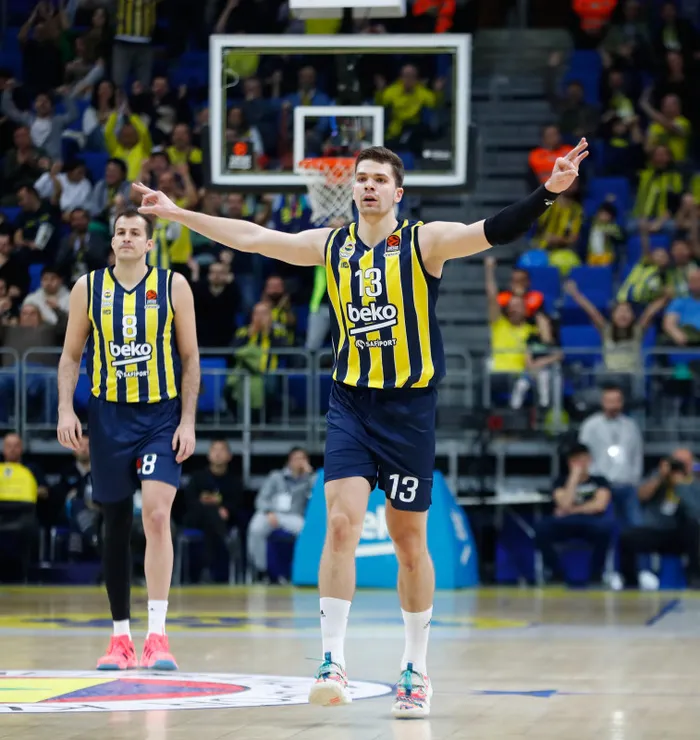 fenerbahce-beko-evinde-milanoya-kaybetti-temsilcimiz-12nci-maglubiyetini-aldi-1679428449766.jpg