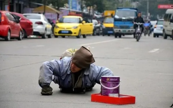 Dilenciden akılalmaz numara
