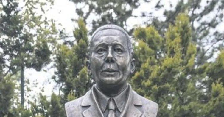 Atatürk Bulvarı’na Titulescu anıtı