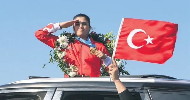 Yenilsem de yensem de ağlıyorum ben