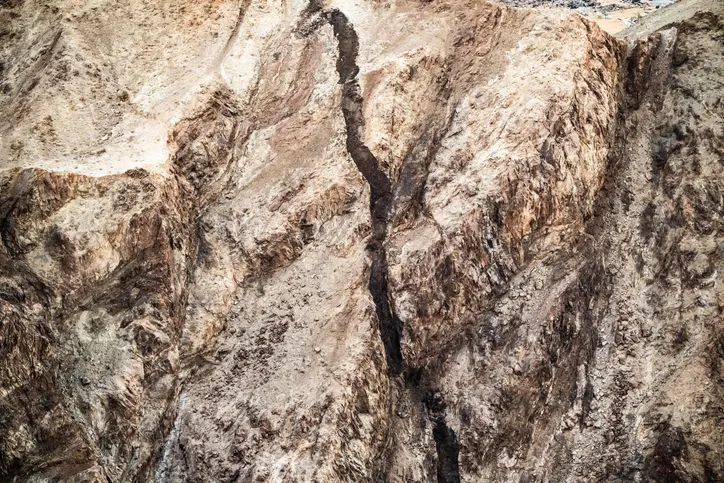 Milyonlarca yıldır saklı kalan gizem: Dünya’da daha önce görülmemiş yaşam formunun izleri bulundu!