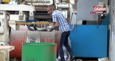 Uzel traktör fabrikası yağmalanıyor