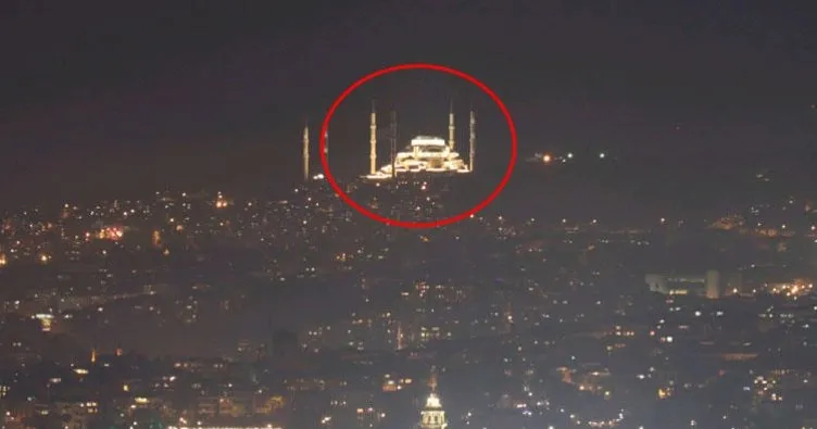 Çamlıca Camii aydınlatıldı