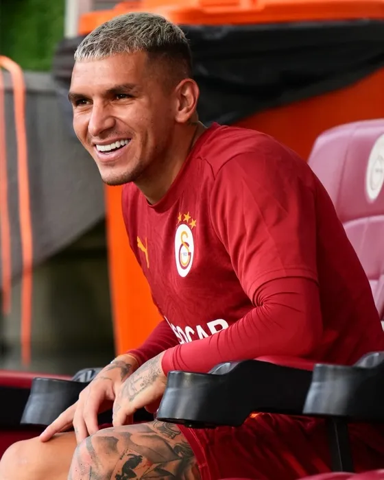Torreira Devrim Özkan’dan ayrılık sorusuna esti gürledi: Bir daha sakın!