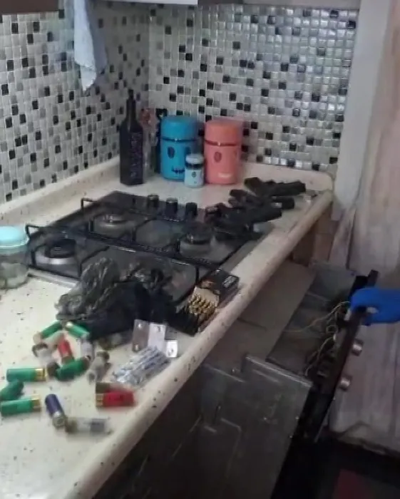 Yer Adana! Fırının içinden çıktı: Kimin koyduğunu bilmiyorum!