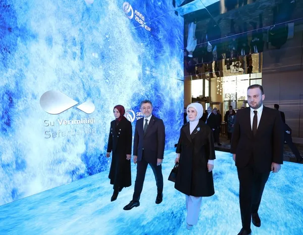 emine-erdogan-su-verimliligi-zirvesinde-konustu-musluktan-akan-su-85-milyonun-ortak-hayat-kaynagidir-1742657642154.jpg