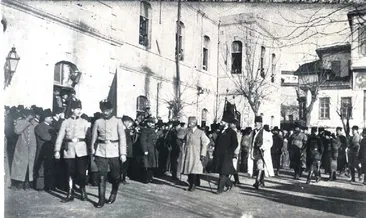 Paşam ölmeye geldık