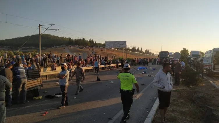 Son dakika: Manisa'da korkunç kaza! 2 ölü, 10 yaralı...