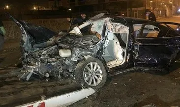 Bahçe duvarına çarptı: 4 ölü #kars Bahçe duvarına çarptı: 4 ölü #kars