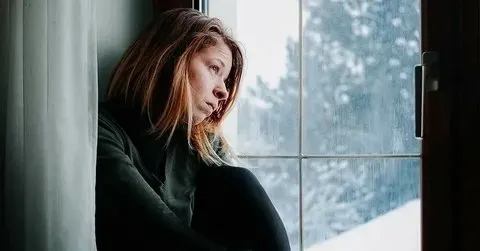Kış depresyonuna dikkat || Uzmanlar, ’Kış depresyonu’ Hakkında Uyardı! İşte, Kış depresyonunun 7 belirtisi...