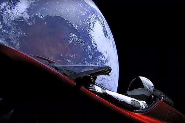 Elon Musk’ın uzaya gönderdiği çok gizli mesaj!