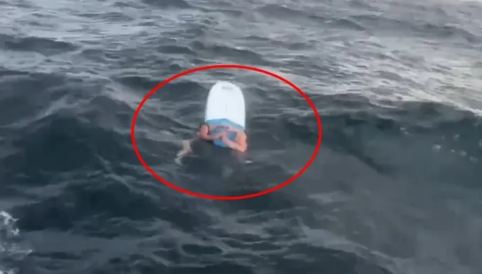 denizde-can-pazari-sup-board-tahtasi-ile-aciga-suruklenen-baba-ile-kizi-5-saat-sonra-kurtarildi-1787123072147.jpg
