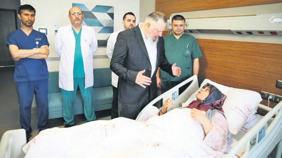 Karnından 6 yılda 20 kilo tümör çıktı