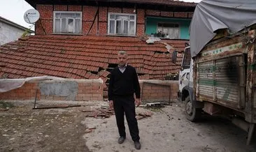 Felaketi yaşayanlar anlattı! Kapıyı açtığımızda çatının göçtüğünü gördük #duzce Felaketi yaşayanlar anlattı! Kapıyı açtığımızda çatının göçtüğünü gördük #duzce