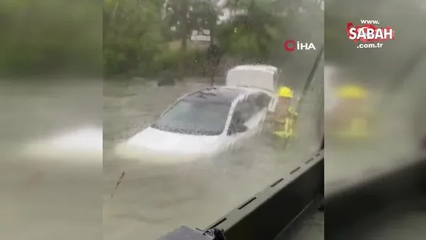 Florida'da sel suları arasında kurtarma operasyonu | Video