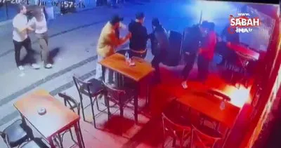 İzmir’de eğlence mekanına silahlı saldırıda canlarını zor kurtardılar | Video