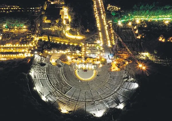 antik-kentlerin-gizemini-yildizlar-altinda-kesfedin-1723903227342.jpeg