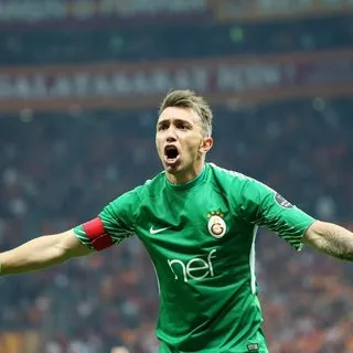 10’un adı Muslera
