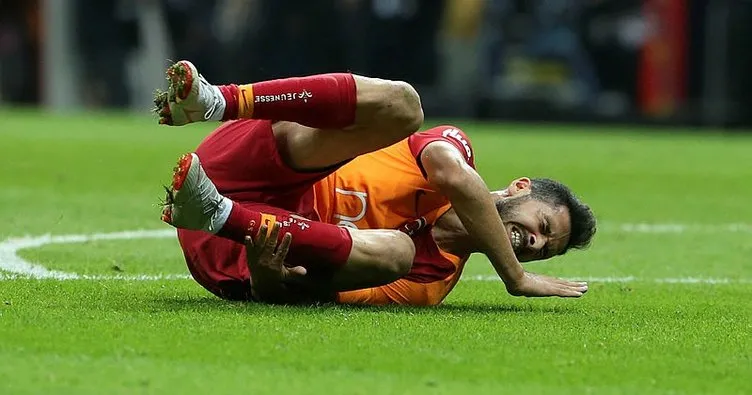 Galatasaray’da Emre Akbaba ameliyat oldu