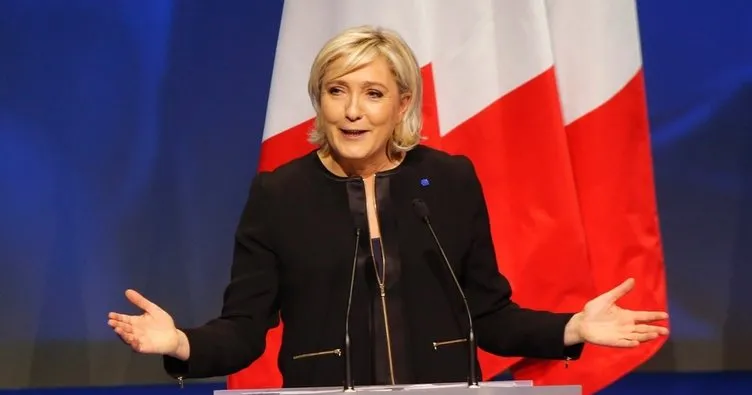 Le Pen’in partisi isim değiştiriyor