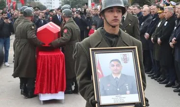 Şehidin son vasiyeti yerine getirildi: Babasının yanına defnedildi! #izmir
