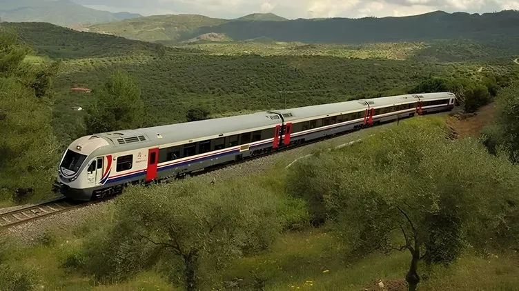 Ankara’ya yeni tren hattı! Bakan Uraloğlu: Vatandaşlar konfor ve güvenli yolculuğa doyacak