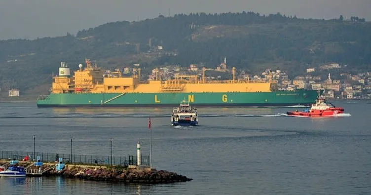 LNG tankeri Çanakkale Boğazı’ndan geçti