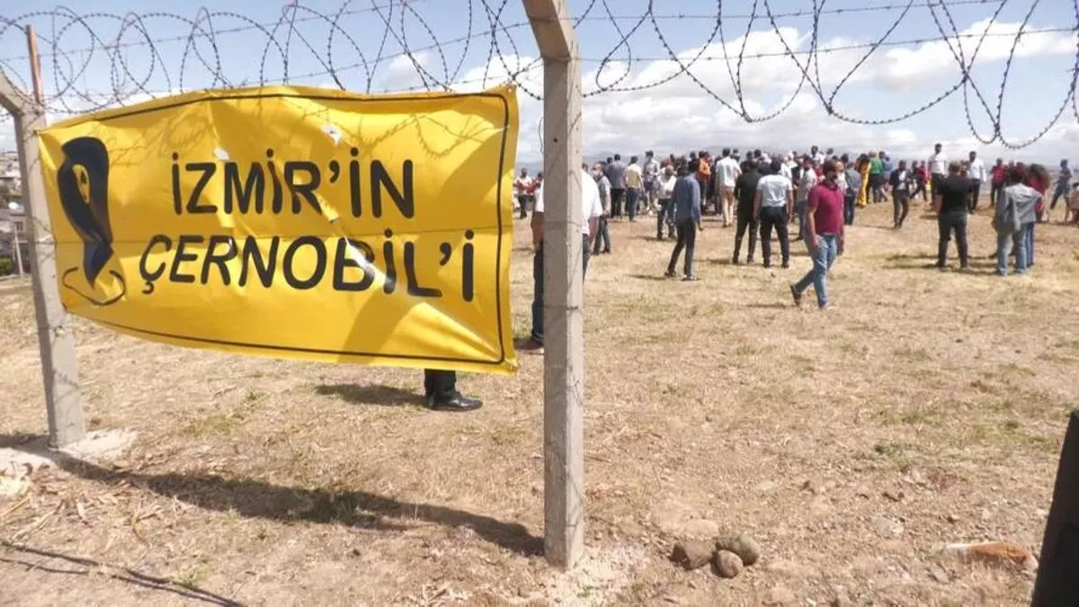 AK Partili Kaya'dan Büyükşehir ve TMMOB'a 'İzmir'in Çernobili' çıkışı... Bu sizin enkazınız, siz kirlettiniz