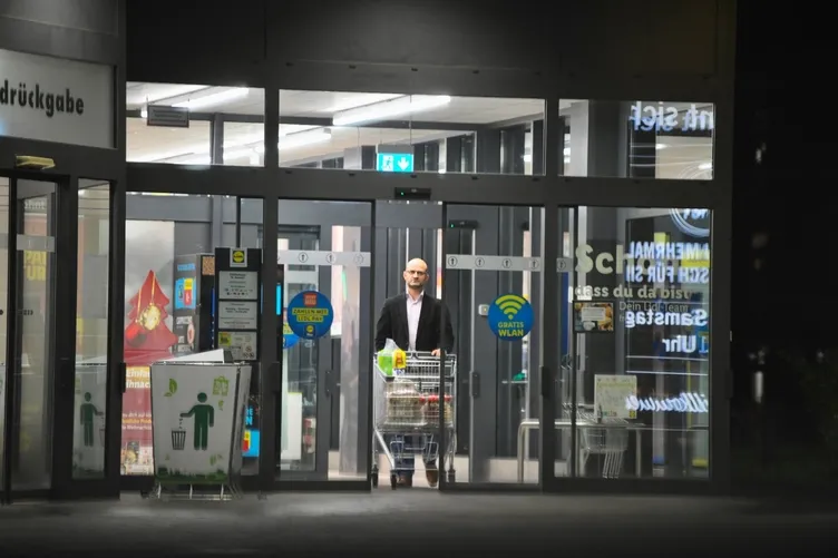 Son dakika: İhanet şebekesinin Avrupa’daki beyni! SABAH, FETÖ’nün kritik ismini Almanya’daki ininde buldu