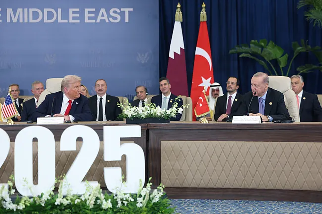 son-dakika-gazze-icin-tarihi-gun-liderler-niyet-belgesini-imzaladi-trump-erdogana-tesekkur-ediyorum-1760376239061.jpeg SON DAKİKA: Gazze için tarihi gün! Liderler 'Niyet Belgesi'ni imzaladı... Trump: Erdoğan'a teşekkür ediyorum