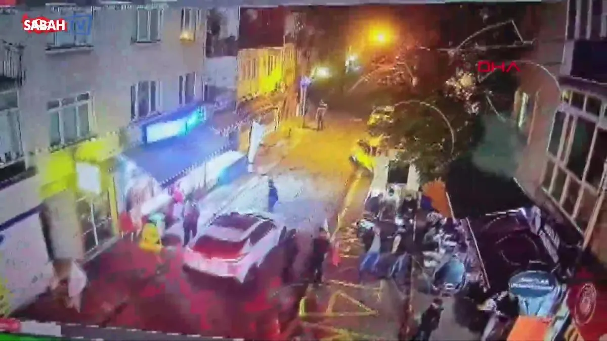 Tekirdağ’da 1 kişinin öldüğü,1 kişinin de yaralandığı silahla kavga kamerada | Video videosunu izle Tekirdağ’da 1 kişinin öldüğü,1 kişinin de yaralandığı silahla kavga kamerada | Video videosunu izle