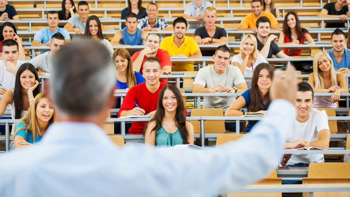 Lisans eğitiminde yeni dönem hazırlığı: Üniversiteler 3 yıla mı düşecek? YÖK Başkanı Erol Özvar'dan milyonları ilgilendiren açıklamalar!