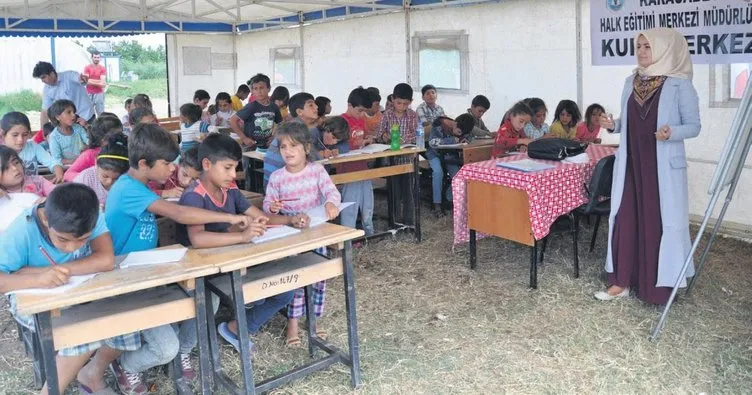 İşçi çocuklarına çadır okul