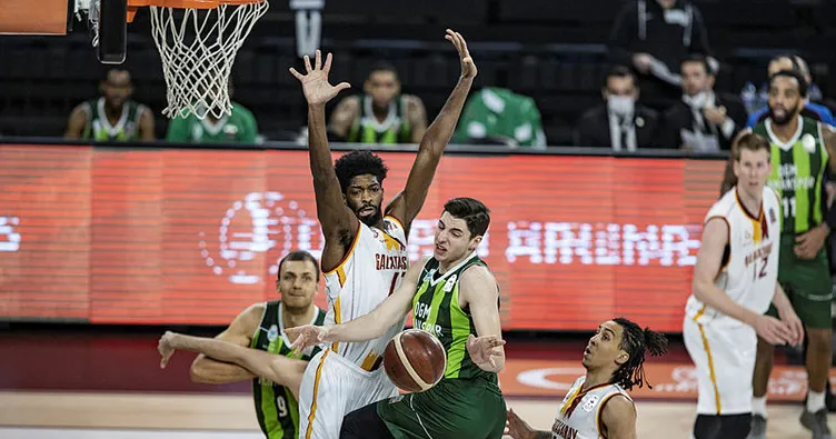 Galatasaray sahasında kazanmayı bildi!