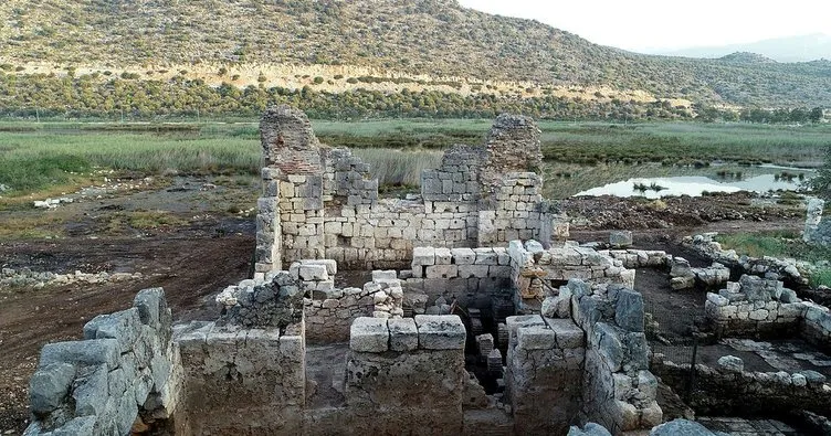 Myra-Andriake kazılarında Batı Hamamı gün ışığına çıkarıldı