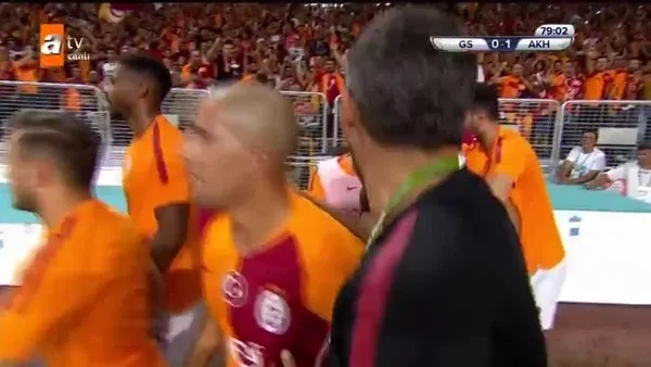 Galatasaray 1-1 Akhisarspor. İşte Galatasaray'ın beraberlik golü.