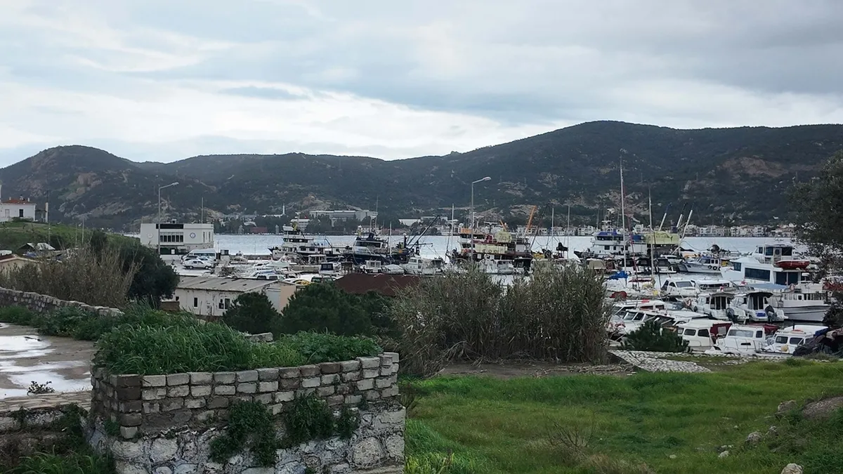 Göçmen teknesi battı: 3 ölü